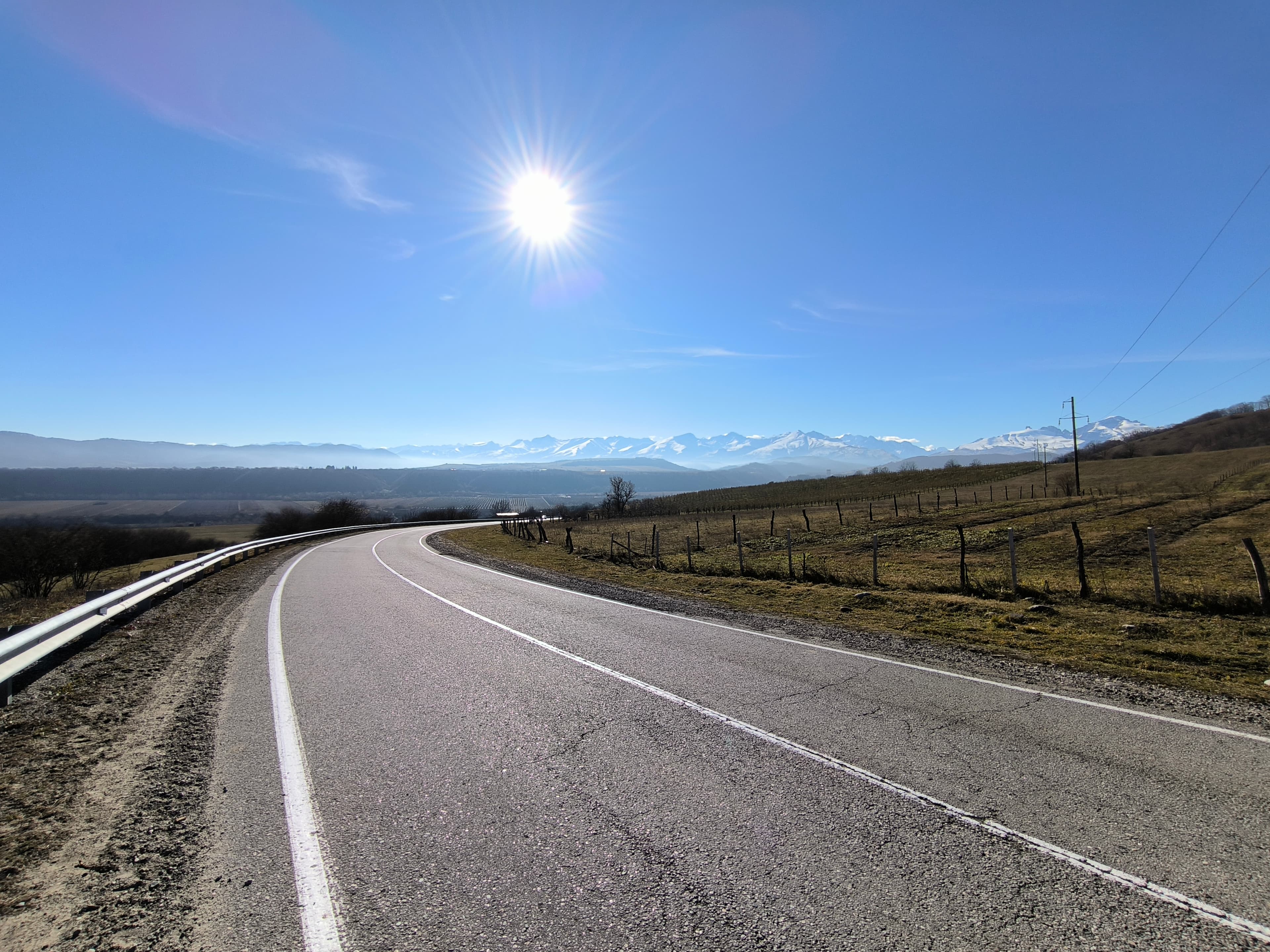 image Спуск с перевала Герпегеж