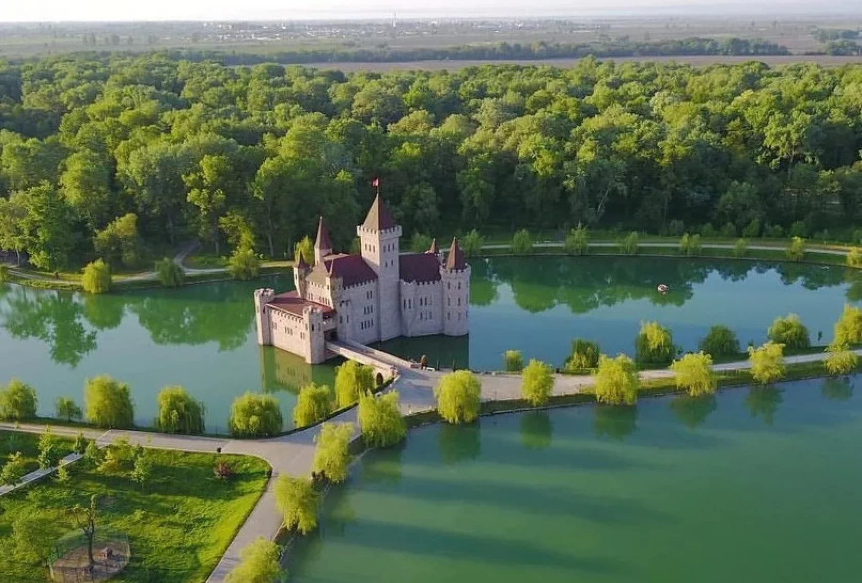 image Шато Эркен. Фото с сайта https://южные-регионы.рф/chateau-erken